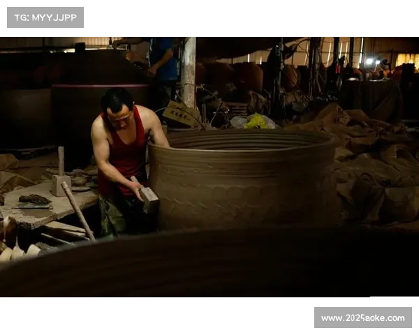 隆昌非遗土陶体验，车手制作自行车主题纪念品